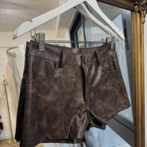 Short Vintage Brown